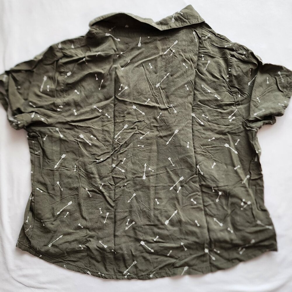 Short Sleeve Button Down Shirt Arrow Green NOBO Juniors Sz Med to LG - Picture 2 of 6